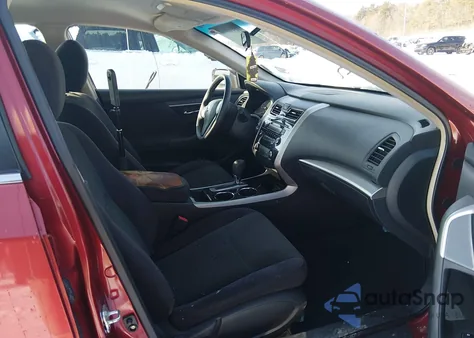 2013 Nissan Altima 2.5 z USA, uszkodzony, nr VIN 1N4AL3AP5DC259618